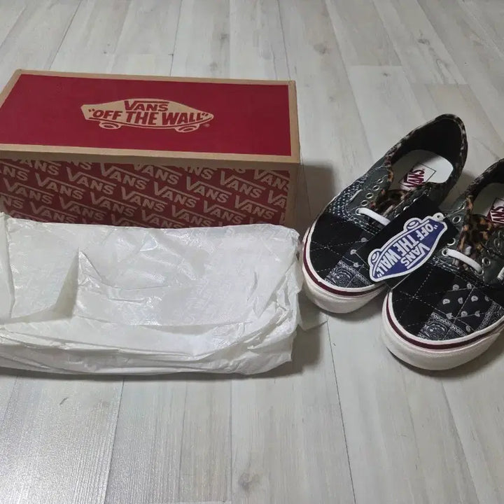 [BUNJANG] Vans Authentic 44 DX Patchwork Quilted Sneakers / 반스 어센틱 44 DX 패치워크 애너하임 팩토리 퀼티드 믹스 270
