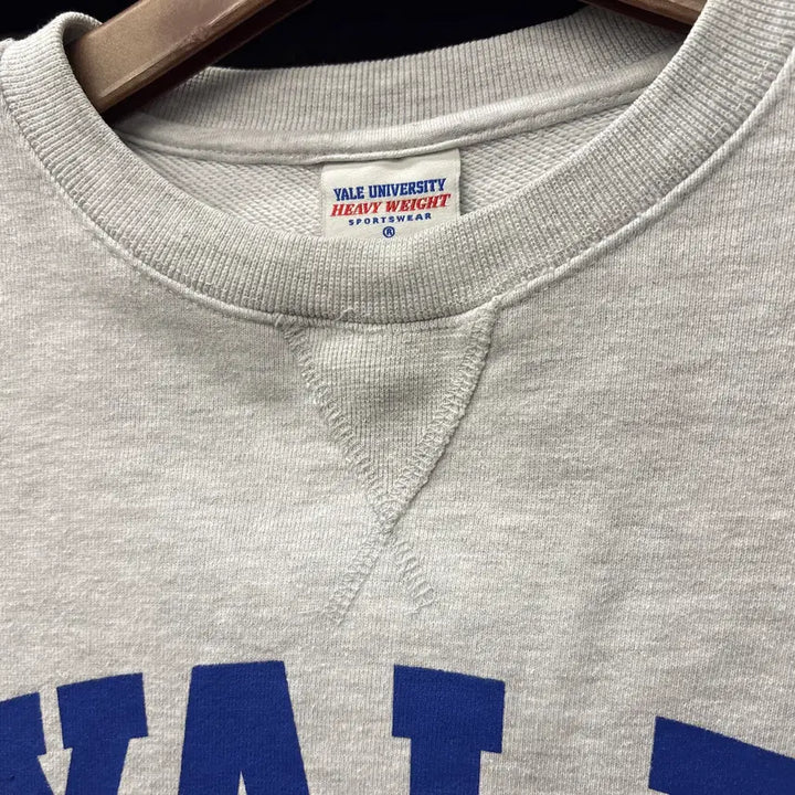 [BUNJANG] Yale Crew Heritage Lettering Heavyweight Sweatshirt / 예일 크루 헤리티지 레터링 헤비웨이트 스웻셔츠 N1215