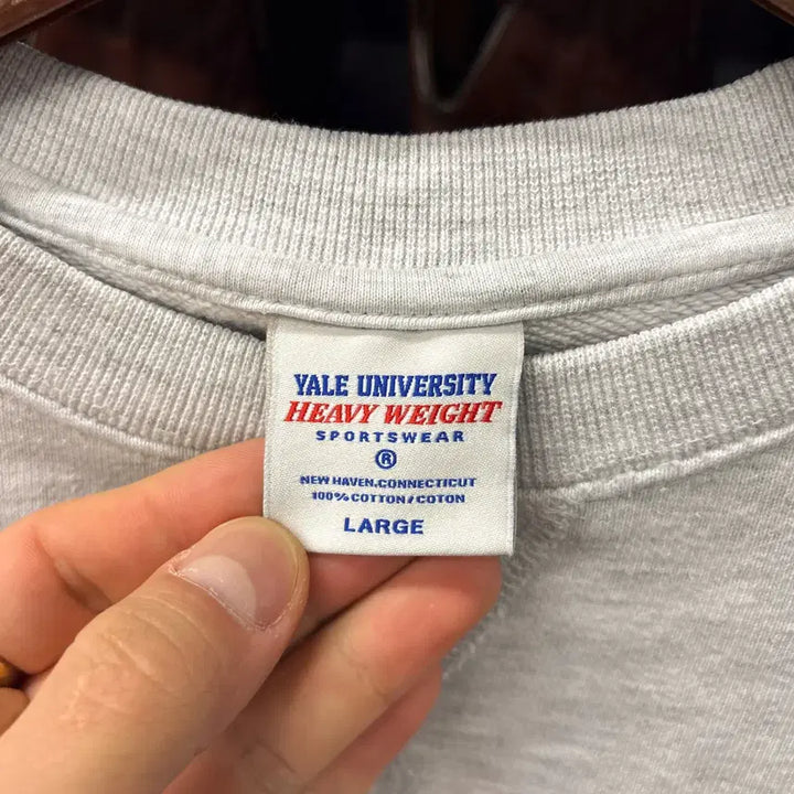 [BUNJANG] Yale Crew Heritage Lettering Heavyweight Sweatshirt / 예일 크루 헤리티지 레터링 헤비웨이트 스웻셔츠 N1215