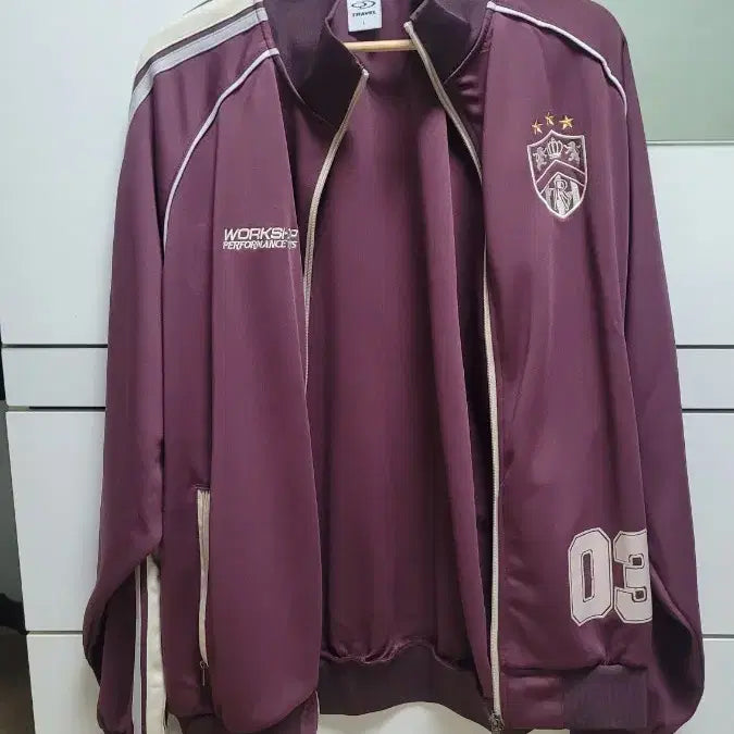 [BUNJANG] Travel Wine Color Track Jacket / 트래블 와인색 트랙 자켓