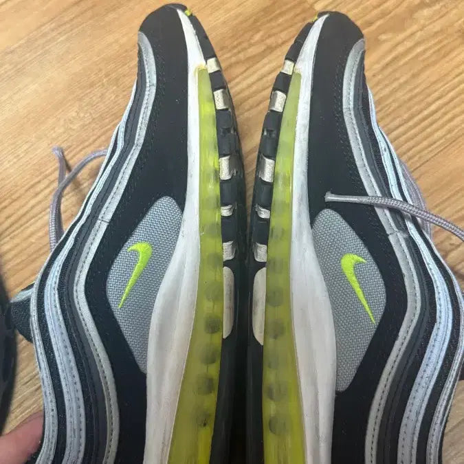 [BUNJANG] Nike Air Max 95 Neon &amp; Air Max 97 Asia Bundle / 나이키 맥스95네온 26년도 260 , 맥스97 아시아 17년도 275
