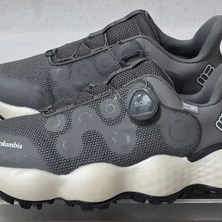 [BUNJANG] Columbia Escape Thrive Ultra OutDry Hiking Boots 250 / 컬럼비아 OutDry 이스케이프 쓰라이브 울트라 경등산화 트레킹화 250