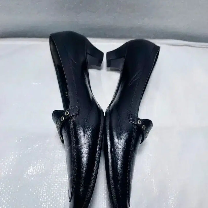 [SOLD OUT] 페레가모정품스틸레토펌프스
