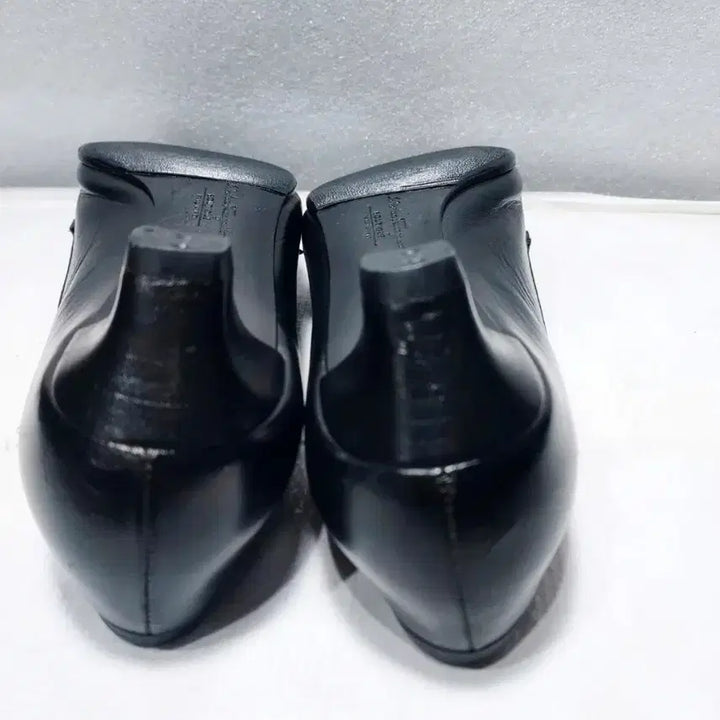 [SOLD OUT] 페레가모정품스틸레토펌프스