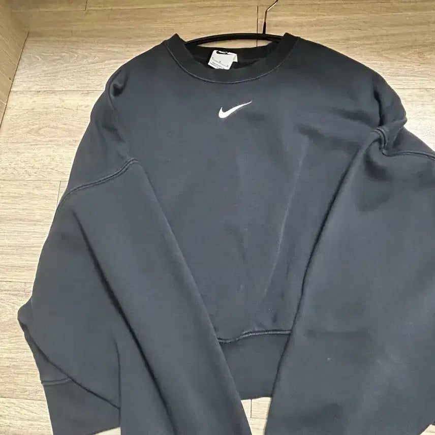 [SOLD OUT] 나이키 여성 맨투맨