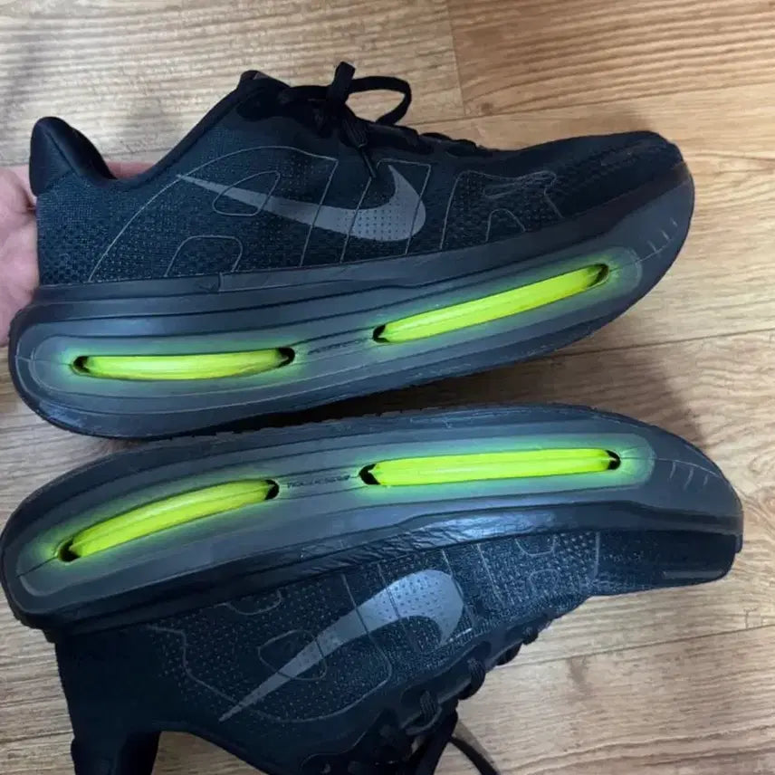 [BUNJANG] Nike Vomero Premium Running Shoes / 나이키 보메로 프리미엄 255 런닝화