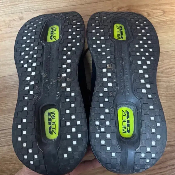 [BUNJANG] Nike Vomero Premium Running Shoes / 나이키 보메로 프리미엄 255 런닝화