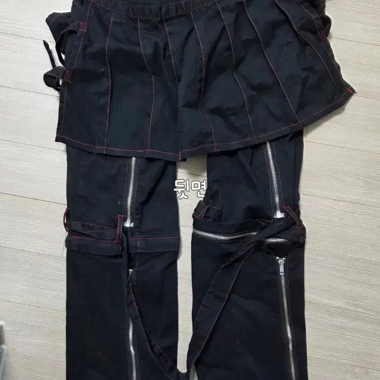 [SOLD OUT] deorart 디오라토 펑크 바지