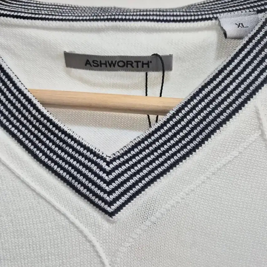 [BUNJANG] Ashworth White Knit Vest XL / 애쉬워스 화이트 니트 베스트 XL
