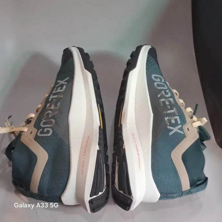 [SOLD OUT] 나이키 트레일 고어텍스  그린 270mm