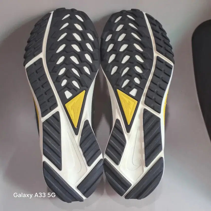 [SOLD OUT] 나이키 트레일 고어텍스  그린 270mm