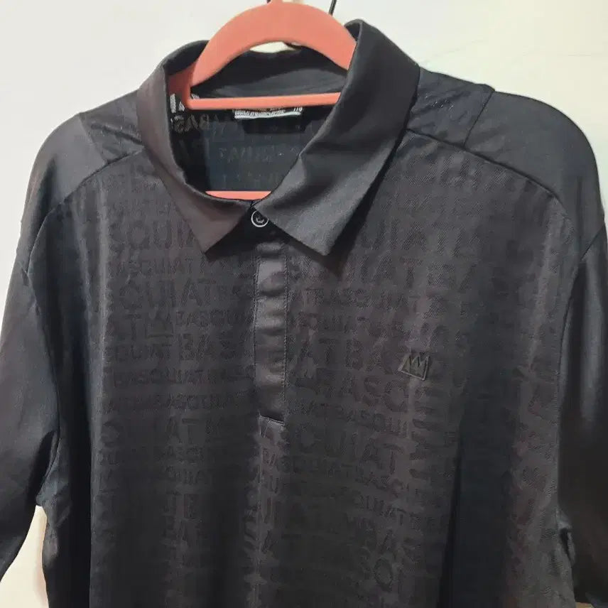 [BUNJANG] Jean-Michel Basquiat Black Polo Shirt / 장 미셸 바스키아 블랙 카라티