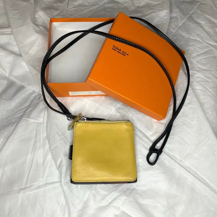 [BUNJANG] Toga Pulla Leather Studded Wallet Shoulder Bag / 토가 풀라 레더 스터드 월렛 숄더백