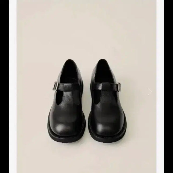 [SOLD OUT] 얼바닉30 티스트랩 비브람 로퍼 240