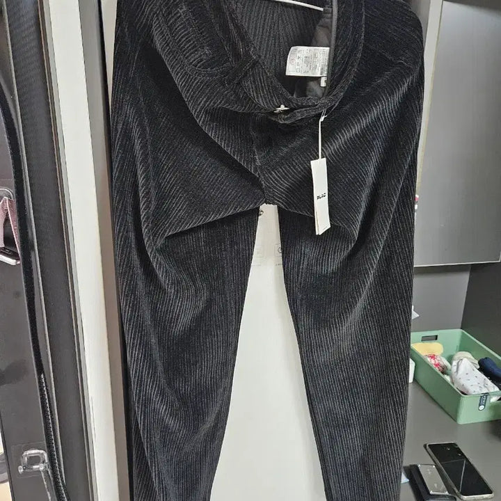 [SOLD OUT] PLAC 플랙 블랙 코듀로이 바지