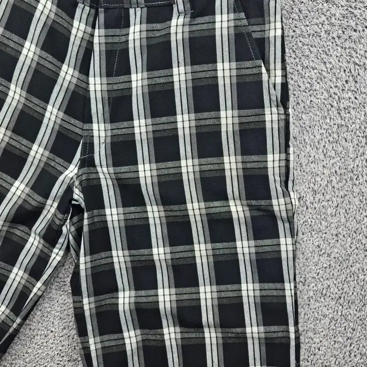 [BUNJANG] Dickies Checkered Shorts (33" Estimated) / 디키즈 체크 쇼츠 반바지 ( 33"추정 ) / 11915