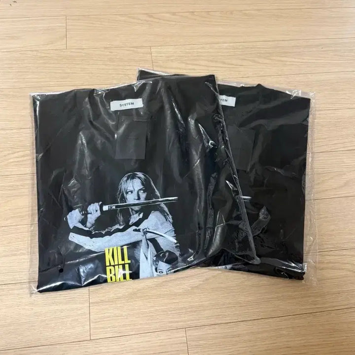 [SOLD OUT] 킬빌 시스템 옴므 티셔츠 메가박스 굿즈패키지 타란티노 뱃지 펄프픽션 키링