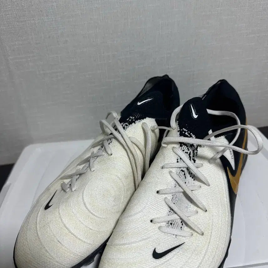 [BUNJANG] Nike GX2 Pro TF Soccer Cleats / 나이키 GX2 프로 tf 285