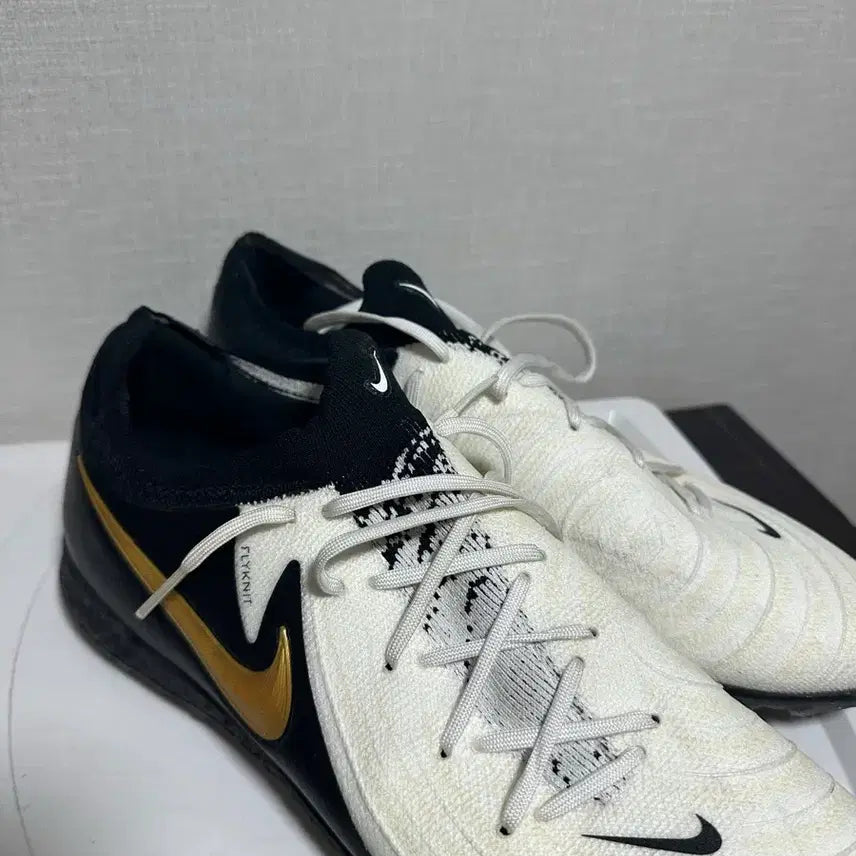 [BUNJANG] Nike GX2 Pro TF Soccer Cleats / 나이키 GX2 프로 tf 285
