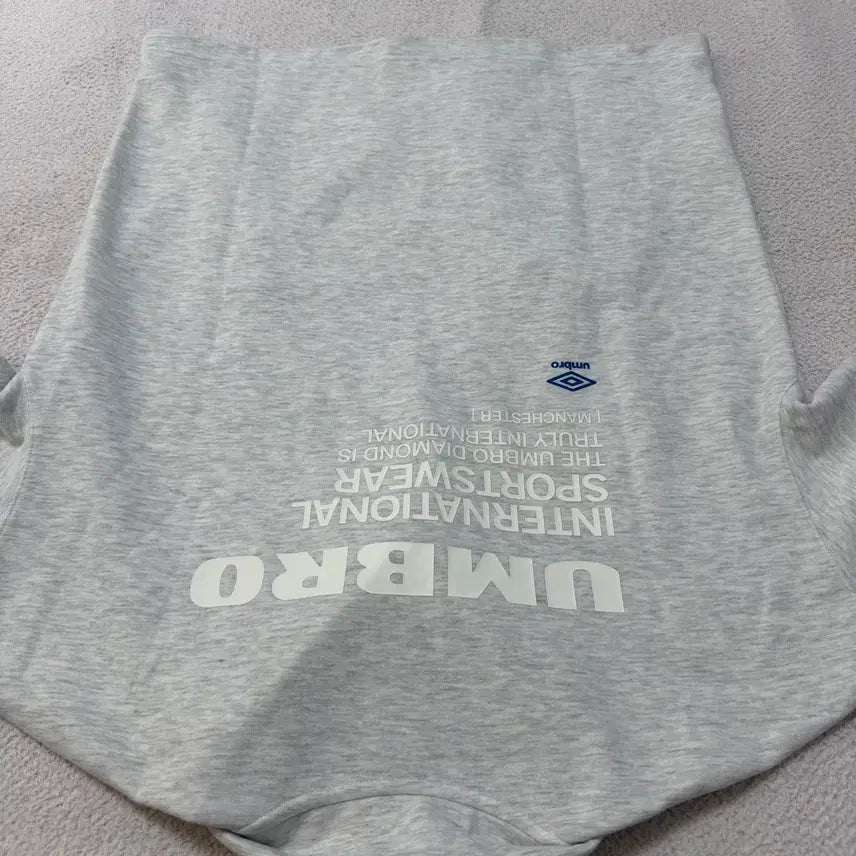 [SOLD OUT] 엄브로 반집업 카라 반팔티