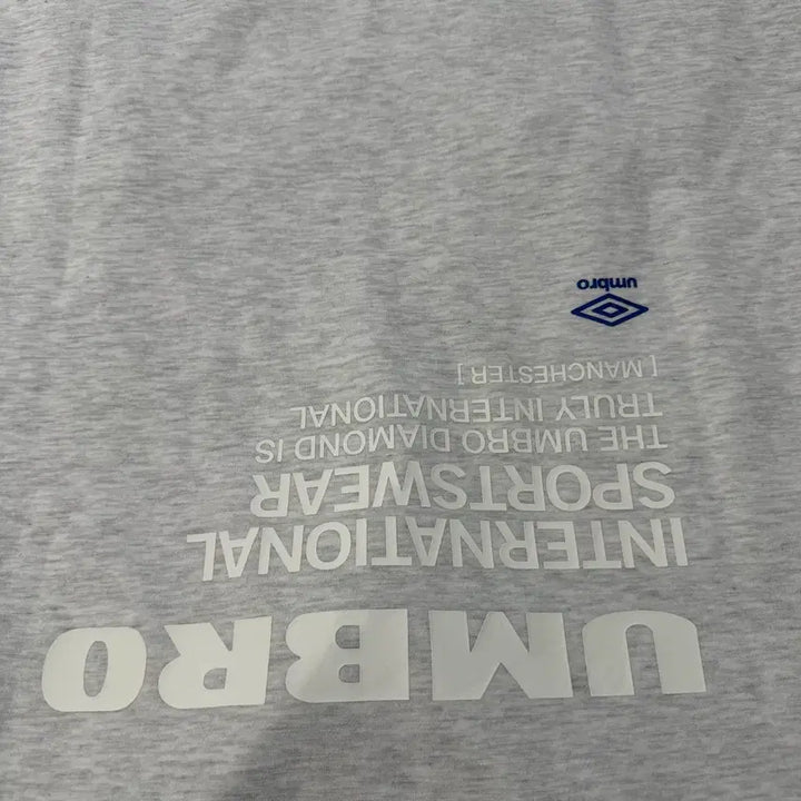 [SOLD OUT] 엄브로 반집업 카라 반팔티