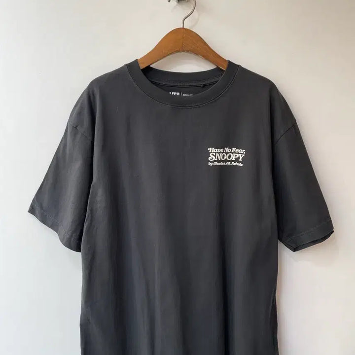 [SOLD OUT] 유니클로 스누피 반팔 티셔츠 블랙 S