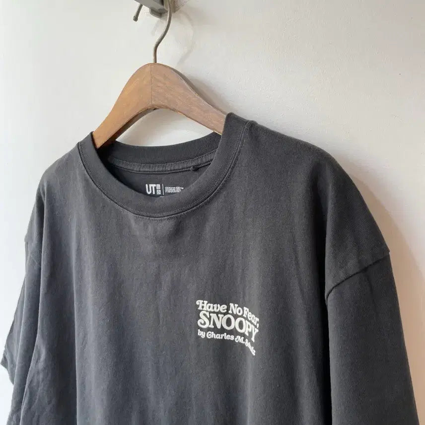 [SOLD OUT] 유니클로 스누피 반팔 티셔츠 블랙 S