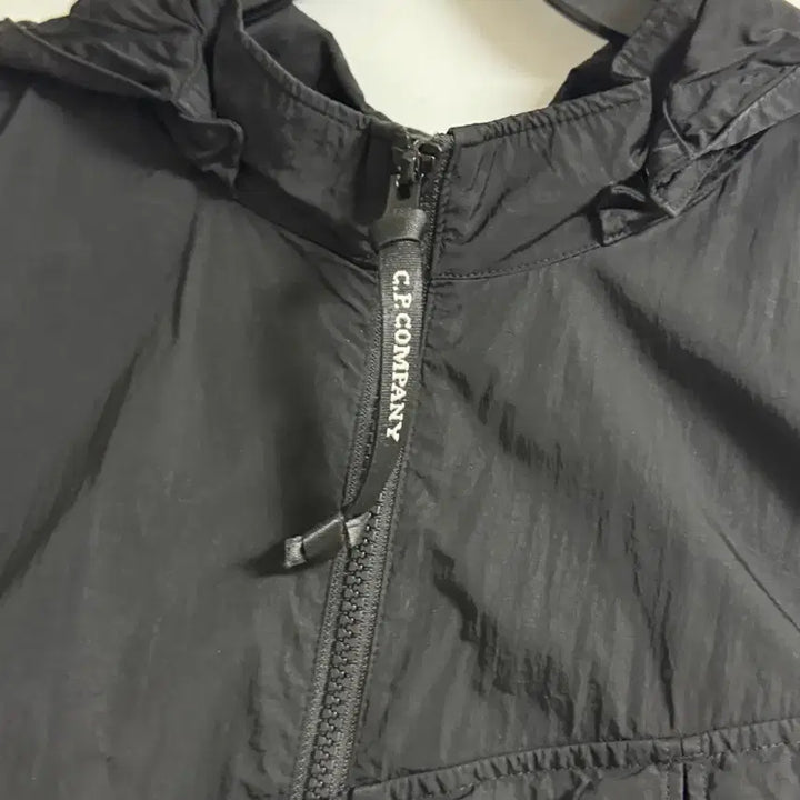 [BUNJANG] CP Company Pocket Goggle Hooded Jacket / CP컴퍼니 포켓 고글 후드 자켓