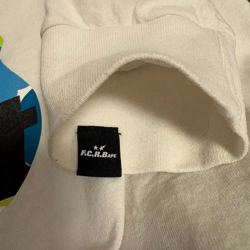 [BUNJANG] BAPE x F.C.R.B. Ape Head Long Sleeve T-shirt (White) / 베이프 X F.C.R.B. 에이프 헤드 롱슬리브 티셔츠 화이트