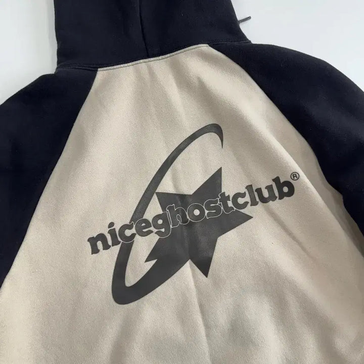 [SOLD OUT] Niceghostclub 나이스고스트클럽 배색 후드티