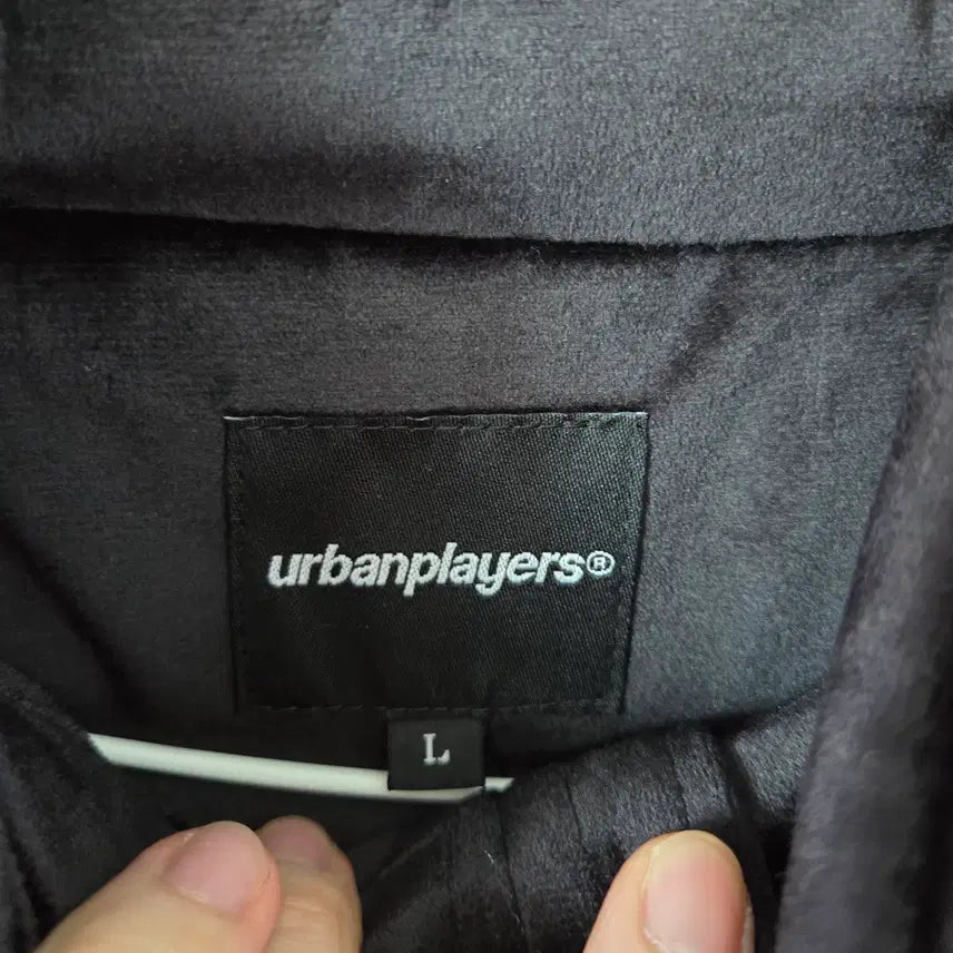 [BUNJANG] Urban Players Blando Velvet Short Padded Jacket L / 어반플레이어스 블란도 벨벳 숏패딩 L