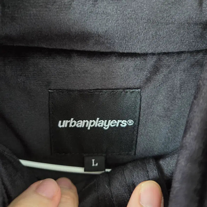 [BUNJANG] Urban Players Blando Velvet Short Padded Jacket L / 어반플레이어스 블란도 벨벳 숏패딩 L