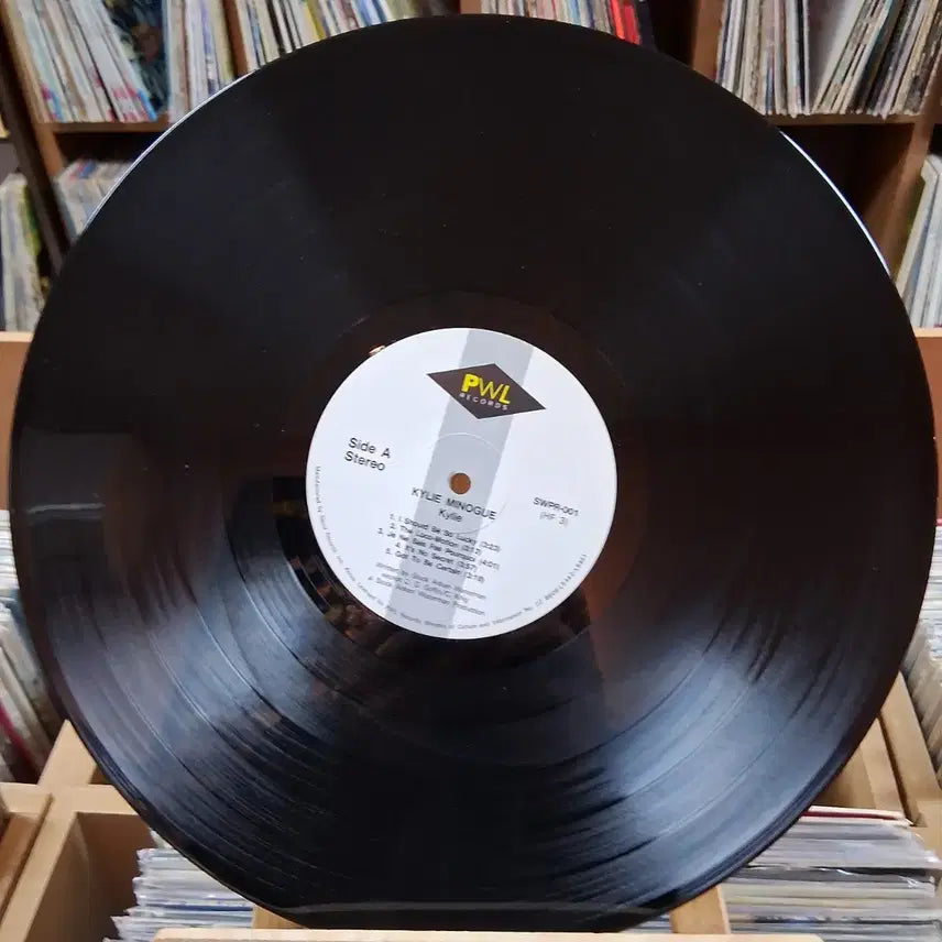 [BUNJANG] Kylie Minogue Debut Album Vinyl LP / 추억의 아이돌 카일리 미노그 Kylie LP 바이닐 할인