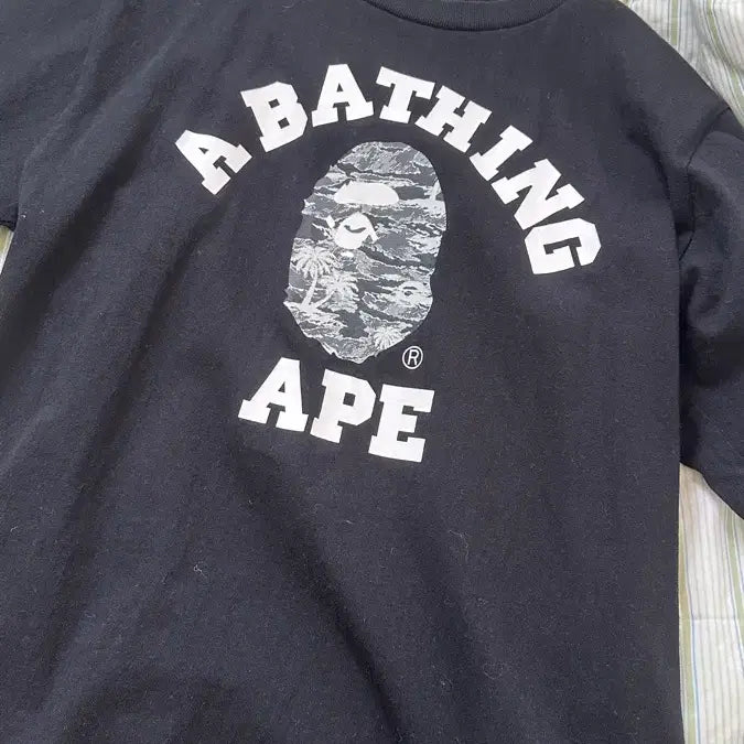 [BUNJANG] BAPE Black Short Sleeve T-shirt / 베이프 블랙 반팔