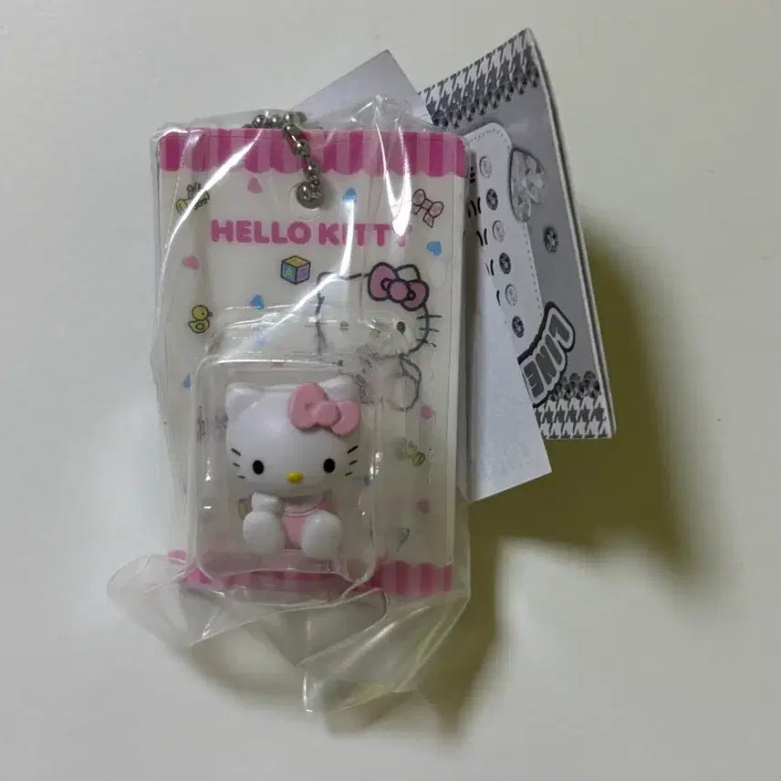 [BUNJANG] Hello Kitty Baby Blister Mascot Figure / 헬로키티 키티 베이비 블리스터 마스코트 가챠