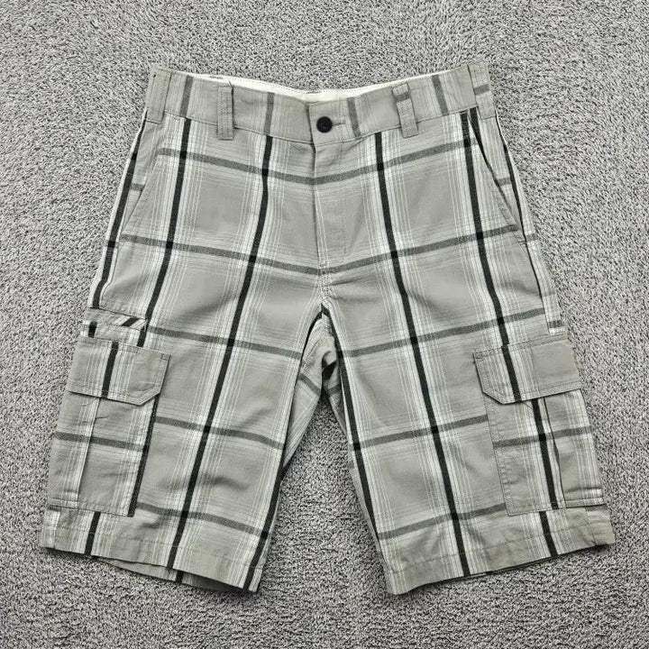 [BUNJANG] Dickies Checkered Cargo Shorts (32") / 디키즈 체크 카고 쇼츠 반바지 ( 32" ) / 11916