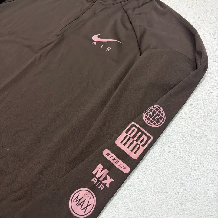 [SOLD OUT] 나이키 100사이즈 경량 반집업