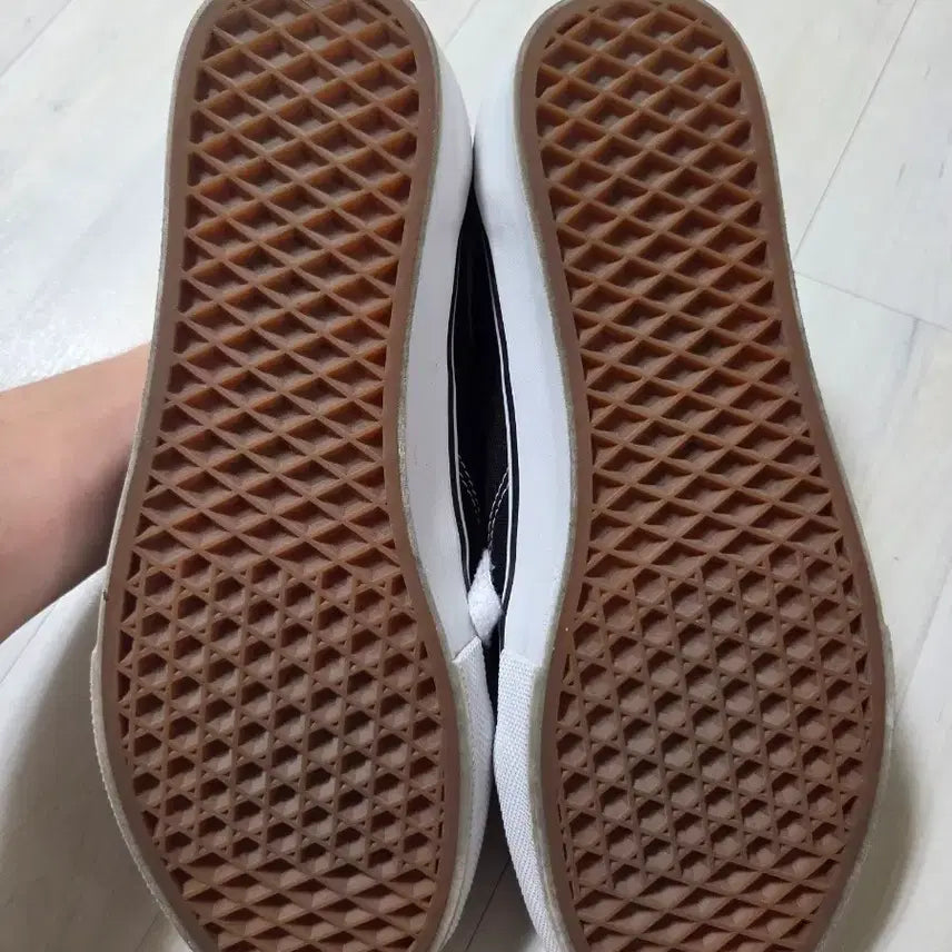 [BUNJANG] Vans Old Skool Black Sneakers / 반스 스케이트 올드스쿨 블랙 280