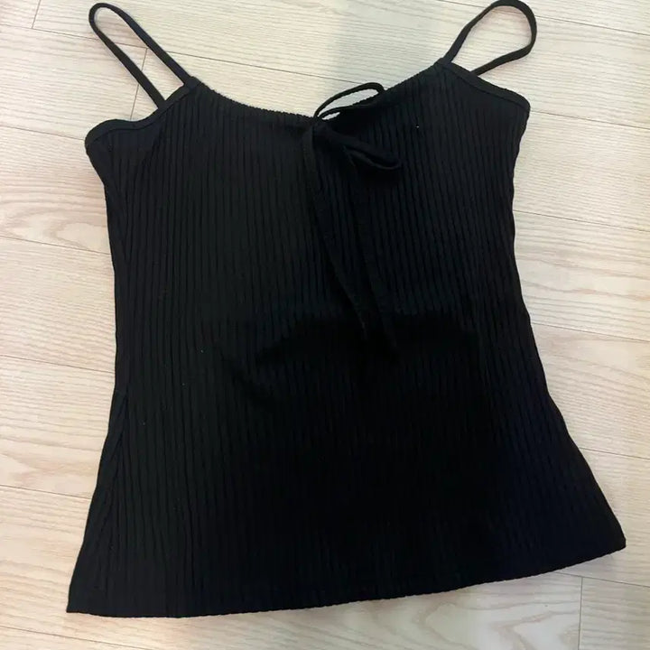 [BUNJANG] urbanic30 Ribbon Sleeveless Top / urbanic30 얼바닉30 리본끈 슬리브리스