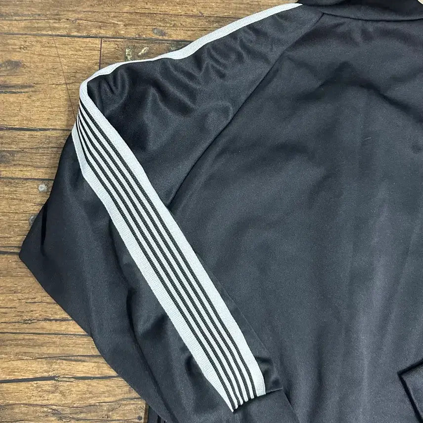 [BUNJANG] thatsnottrue Track Jacket Black L-Size Two-Way Zip-Up / thatsnottrue 트랙 자켓 블랙 L사이즈 투웨이집업