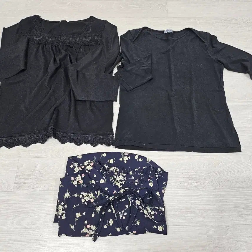 [BUNJANG] Blouse/Long Sleeve &amp; 3/4 Sleeve T-shirt Set / 블라우스/긴팔티,칠부 3종 세트