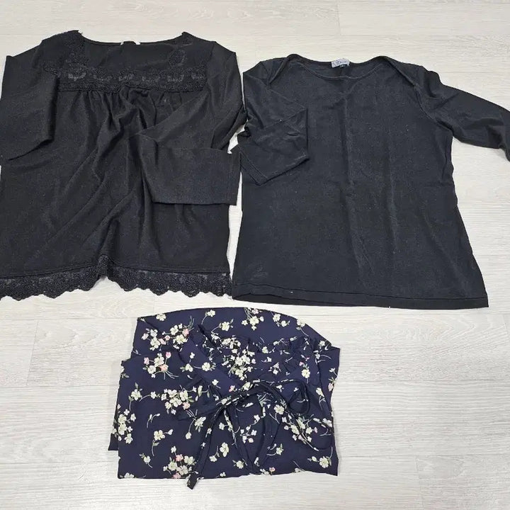 [BUNJANG] Blouse/Long Sleeve &amp; 3/4 Sleeve T-shirt Set / 블라우스/긴팔티,칠부 3종 세트