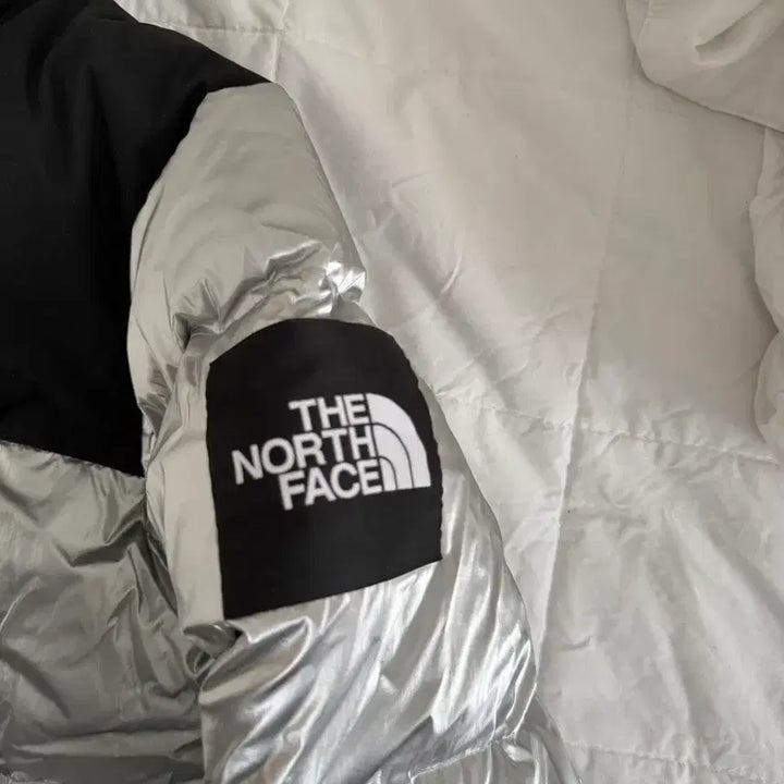 [BUNJANG] The North Face Nuptse Short Padded Jacket Silver S Size / 노스페이스 눕시 숏패딩 실버 85 S사이즈