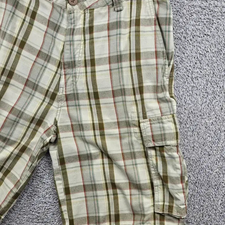 [BUNJANG] Dockers Checkered Cargo Shorts (Size 32) / DOCKERS 체크 카고 쇼츠 반바지 ( 32 " ) / 11917