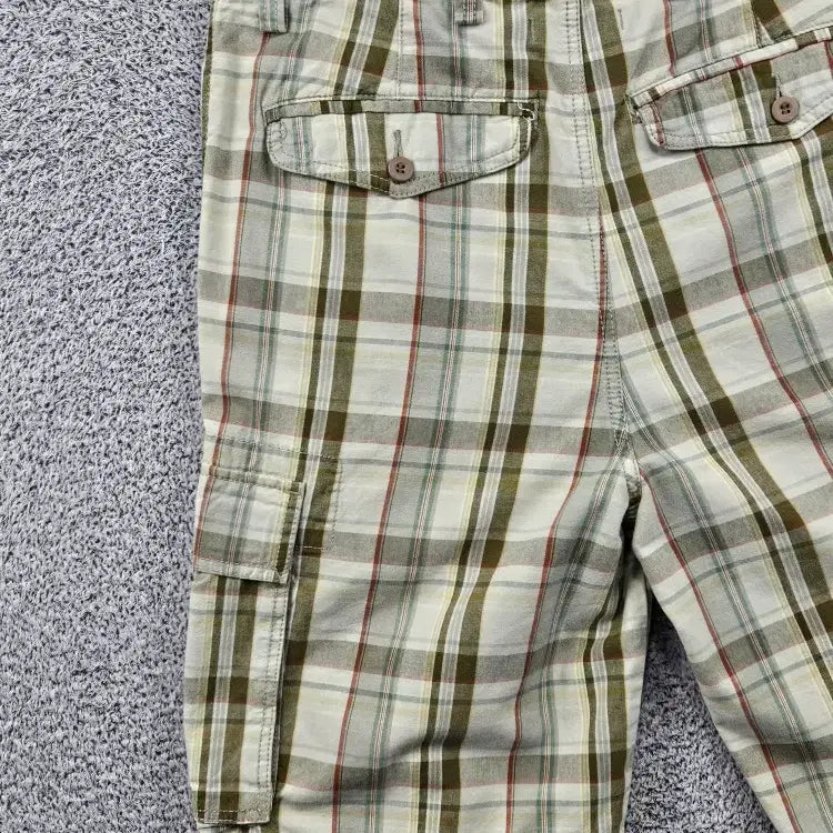 [BUNJANG] Dockers Checkered Cargo Shorts (Size 32) / DOCKERS 체크 카고 쇼츠 반바지 ( 32 " ) / 11917