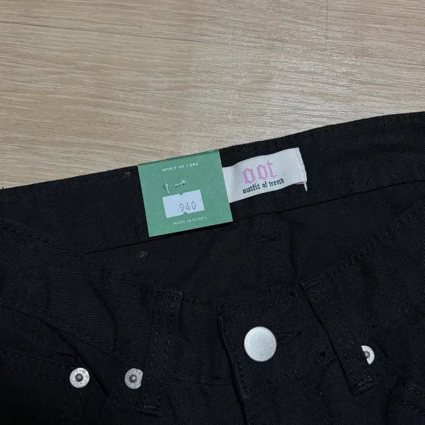 [SOLD OUT] 새상품)블랙업 햇톤 세미부츠컷 코튼팬츠 블랙 S