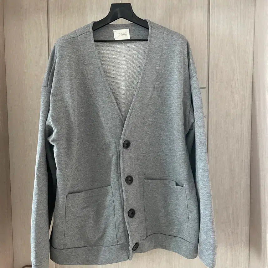 [BUNJANG] Gray Cardigan / 회색 가디건