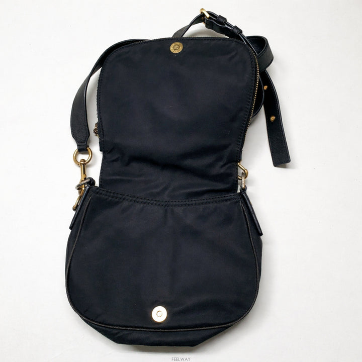 [BUNJANG] Marc Jacobs Trooper Nomad Nylon Saddle Bag Crossbody Slingbag / 명품 마크 제이콥스(정품)트루퍼 노마드 나일론 새들백 크로스백 슬링백