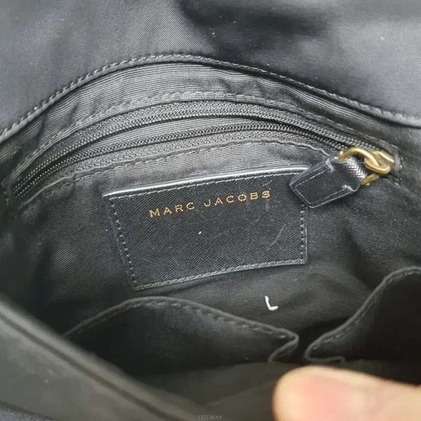 [BUNJANG] Marc Jacobs Trooper Nomad Nylon Saddle Bag Crossbody Slingbag / 명품 마크 제이콥스(정품)트루퍼 노마드 나일론 새들백 크로스백 슬링백