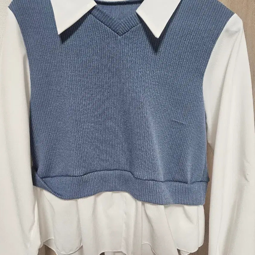 [BUNJANG] Blue Knit Blouse / 니트 블라우스